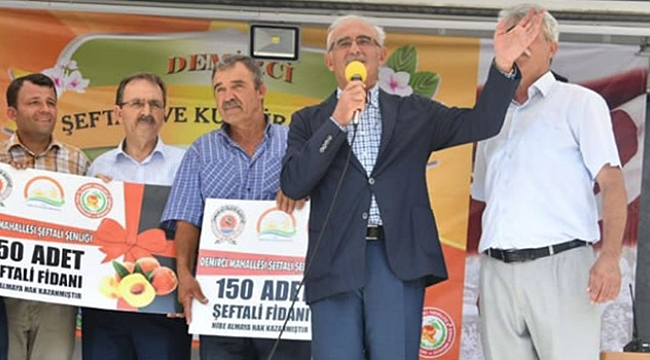 Üretenin ve alın teri dökenin yanındayız