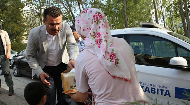 Atakum'da her yıl olduğu gibi yine kurban eti dağıtıldı