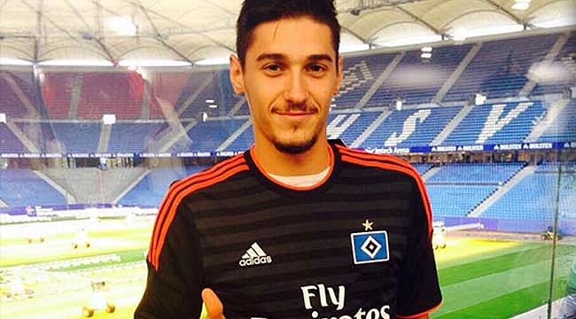 Gözler genç futbolcuda