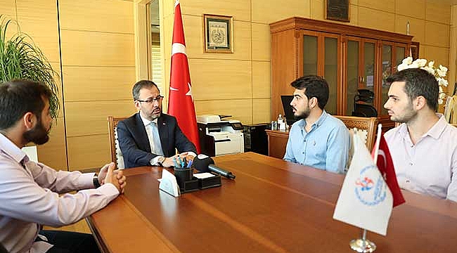 Bakan Kasapoğlu, Samsunlu gençlerden fikir aldı