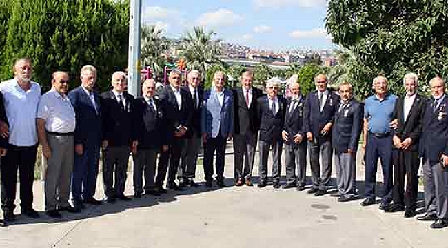 Bizde kahramanlar bitmez