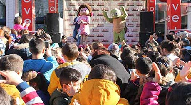 Minikler Niloya ile buluşuyor