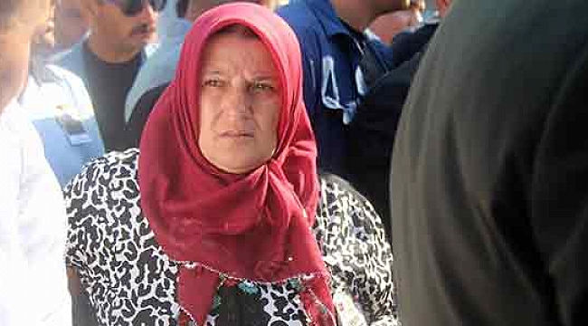 ŞEHİT ANNESİ:   Hainlere inat ağlamayacağım