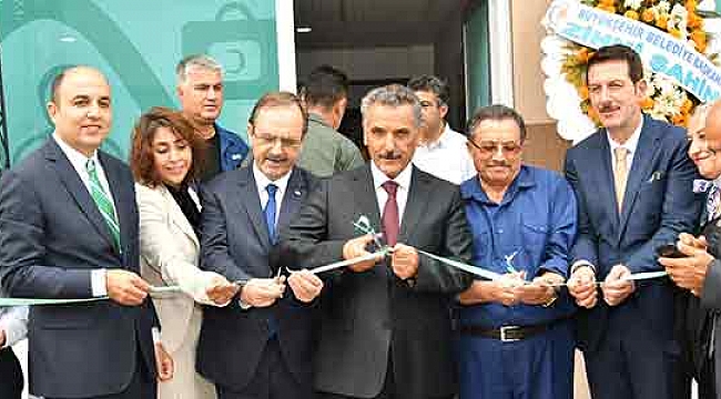 TEK DERDİMİZ İNSANIMIZA HİZMETTİR