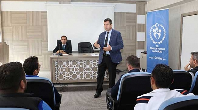 Antrenörler toplantı yaptı