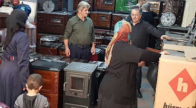 Bafra’da vatandaş  sobadan vazgeçemiyor