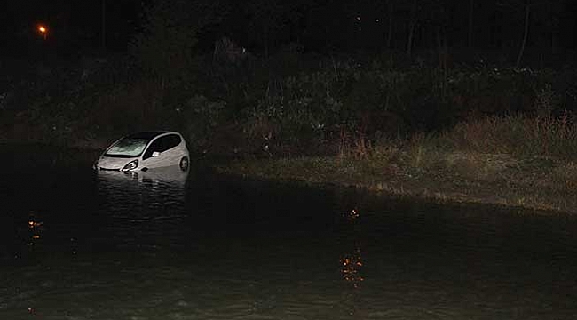 Otomobil ırmağa uçtu
