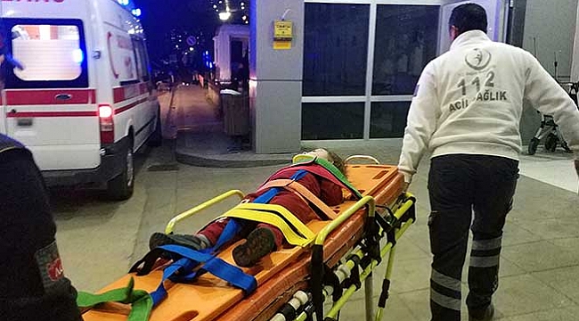 Otomobil şarampole yuvarlandı: 2 yaralı