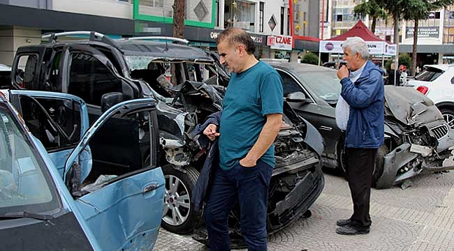 Pert olmuş araçlarla  vatandaşa mesaj