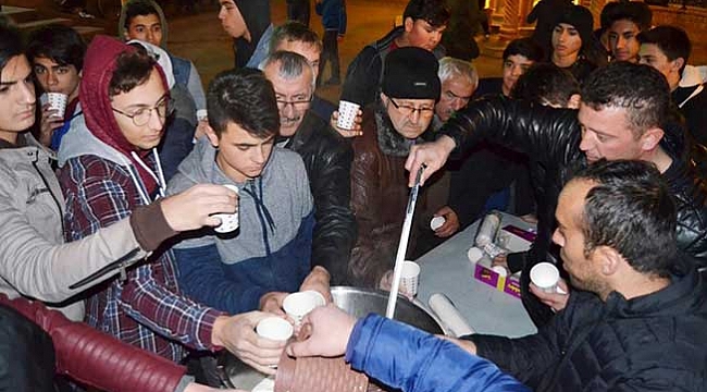 Ladik’te vatandaş camilere akın etti