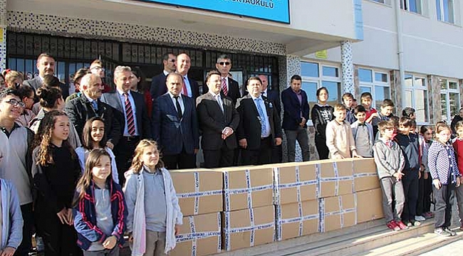 SAMDEF'ten öğrencilere yardım