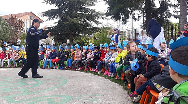 Polislerden öğrencilere eğitim