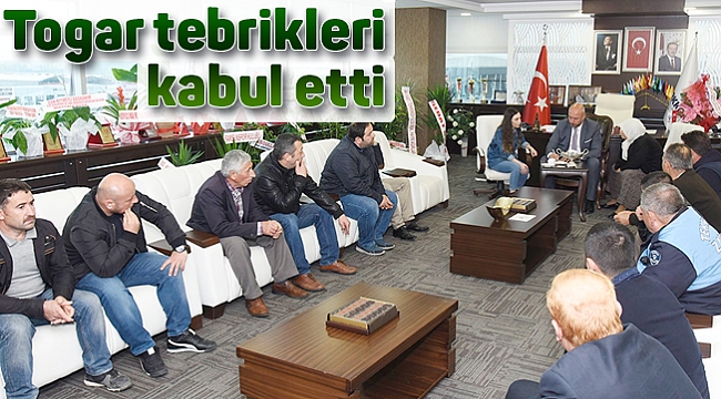 Togar tebrikleri  kabul etti