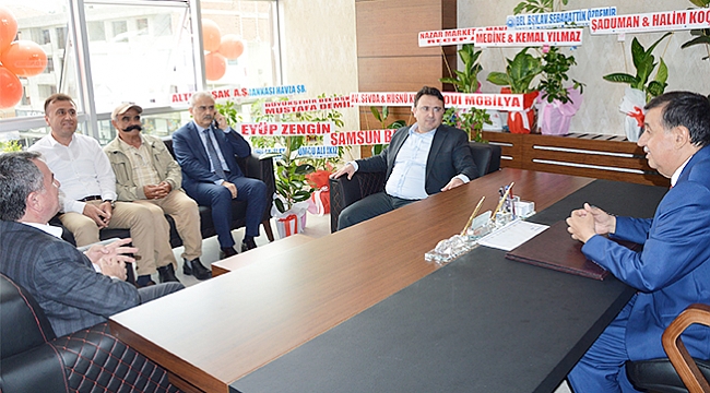 Eski başkan İkiz  avukatlık bürosu açtı