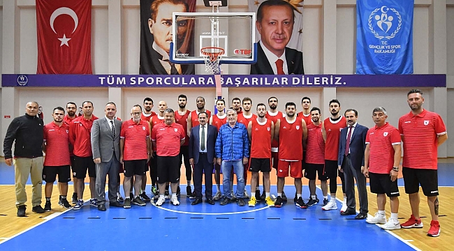 DEMİR’DEN SPORA VE SPORCUYA DESTEK