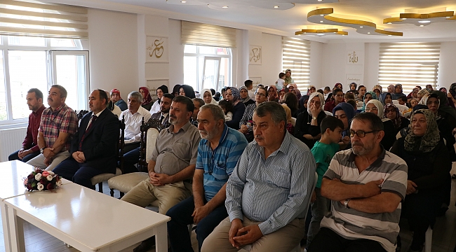 ‘Dinimizi sosyal hayatta yaşayacağız’