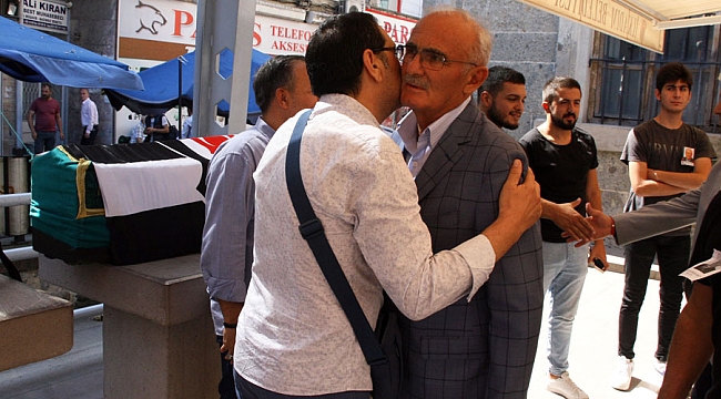 Foto Orhan’a son görev