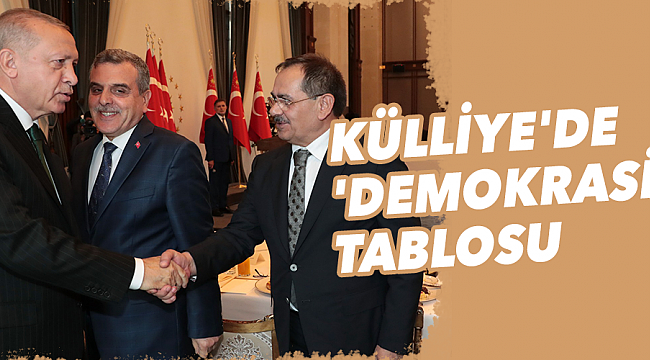 KÜLLİYE'DE 'DEMOKRASİ' TABLOSU