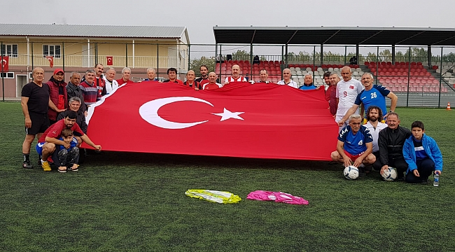 Bafralı şöhretler sahaya indi