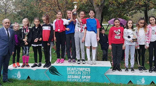 Cumhuriyet için koştular