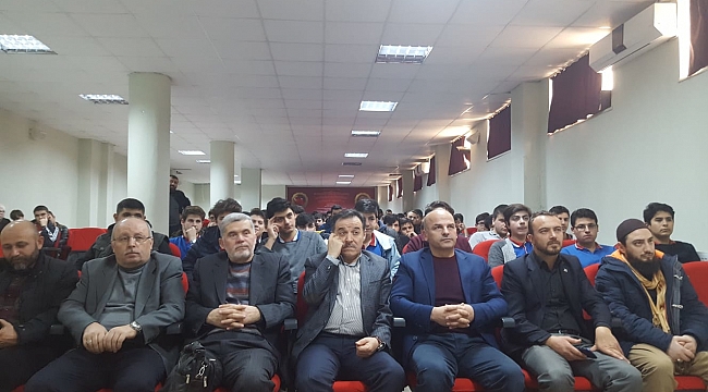 Yazar Yakup Köse  imam hatiplilerle buluştu