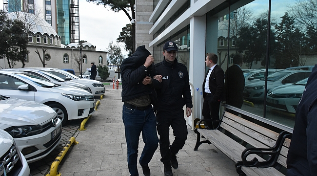 Millet Bahçesi inşaatından kablo çaldılar