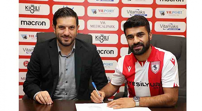 MUHSİN İMZAYI ATTI