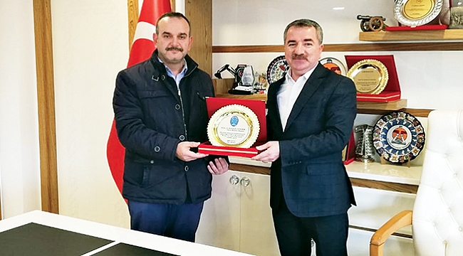 Özdemir’e eğitim teşekkürü