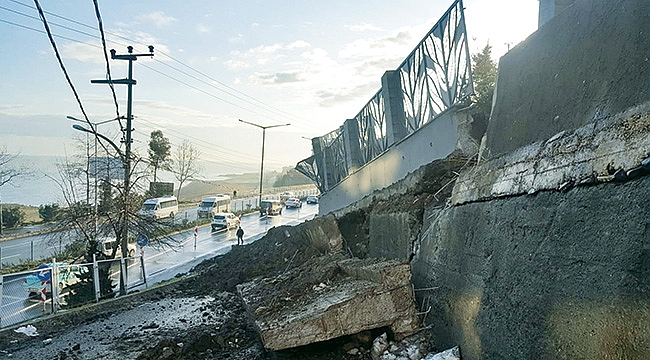 Akçaabat'ta inşaat duvarı çöktü