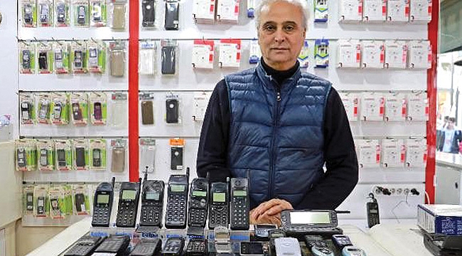 BU KOLEKSİYONER BİR BAŞKA