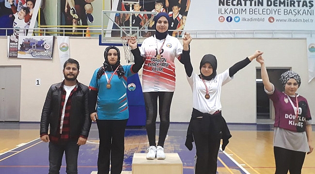 Demir bilekler birincilik için yarıştı