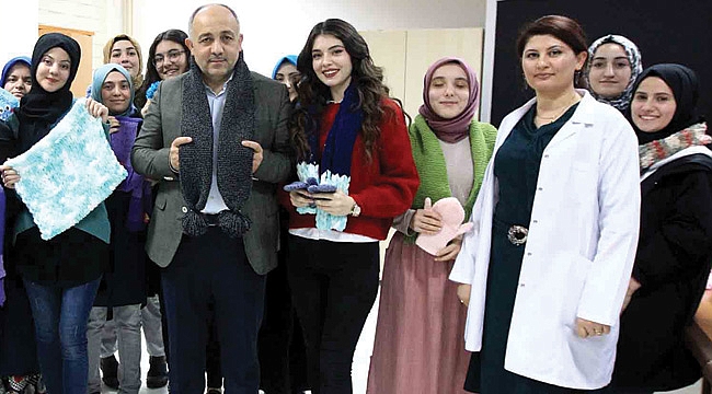 Depremzedeler için ördüler