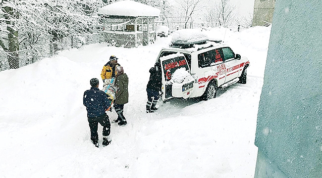 Gürcistan üzerinden hastaneye kaldırıldı