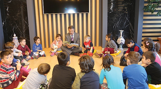 Makamda 'KİTAP SAATİ'