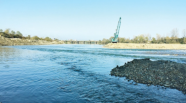 Melet Irmağı’nda hummalı çalışma