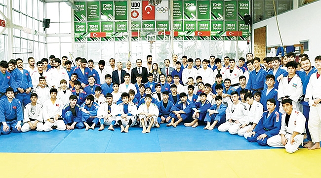 Mustafa Demir’den judoculara ziyaret 