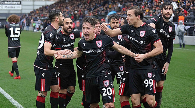 ŞAMPİYONLUK İÇİN OYNA