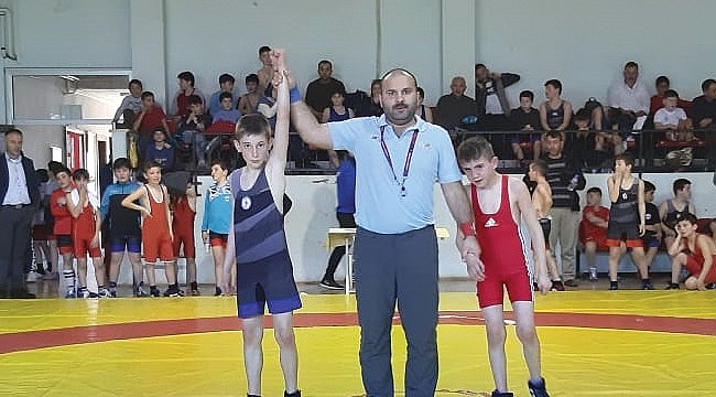 121 sporcu madalya için yarıştı