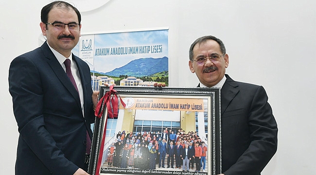 BAŞKAN DEMİR İDLİB ŞEHİDİNİN MEZUN OLDUĞU OKULDA