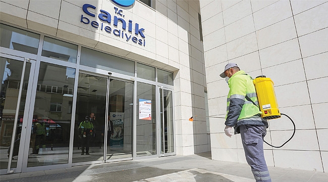 Belediye binası dezenfekte edildi