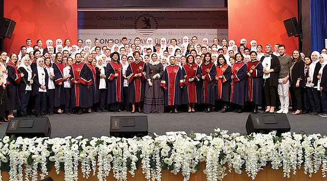 Bu beyaz üniformayı kirletmeyin