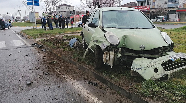 Çarşamba’da trafik kazaları: 3 yaralı