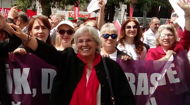 Cumhuriyet kadınlarından Kadınlar Günü kutlaması