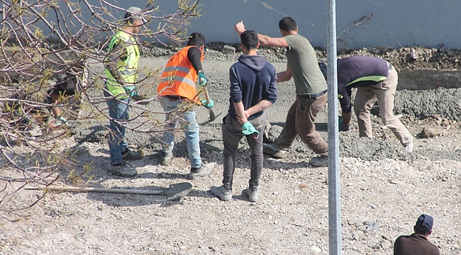 DEMİRYOLU İŞÇİLERİ KORONA VİRÜS DİNLEMEDİ