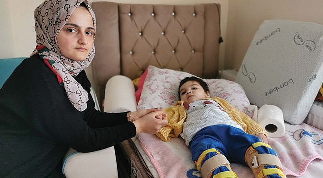 Engelli çocuğun hastalığına teşhis konulamıyor