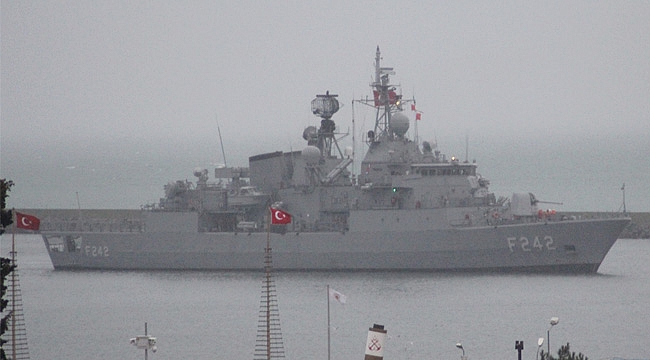 Fatih savaş gemisi Samsun'a geliyor