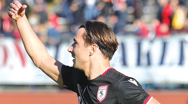 ‘Kim hak ederse o oynar’