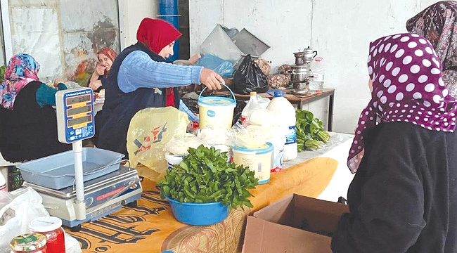 Pazarcı kadınların 8 Mart mesaisi