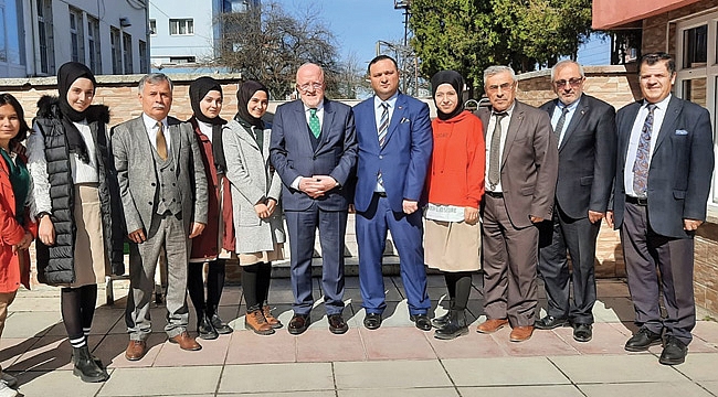 Rektör Aydın öğrencilerle buluştu