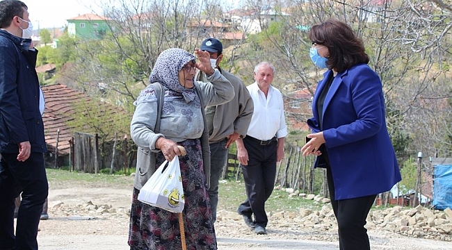 Özel'den yaşlı ve ihtiyaç sahiplerine ziyaret 